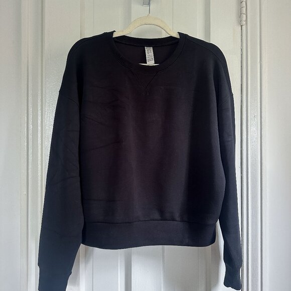 SPANX AirEssentials Crewneck in Black Size Small - Picture 2 of 4
